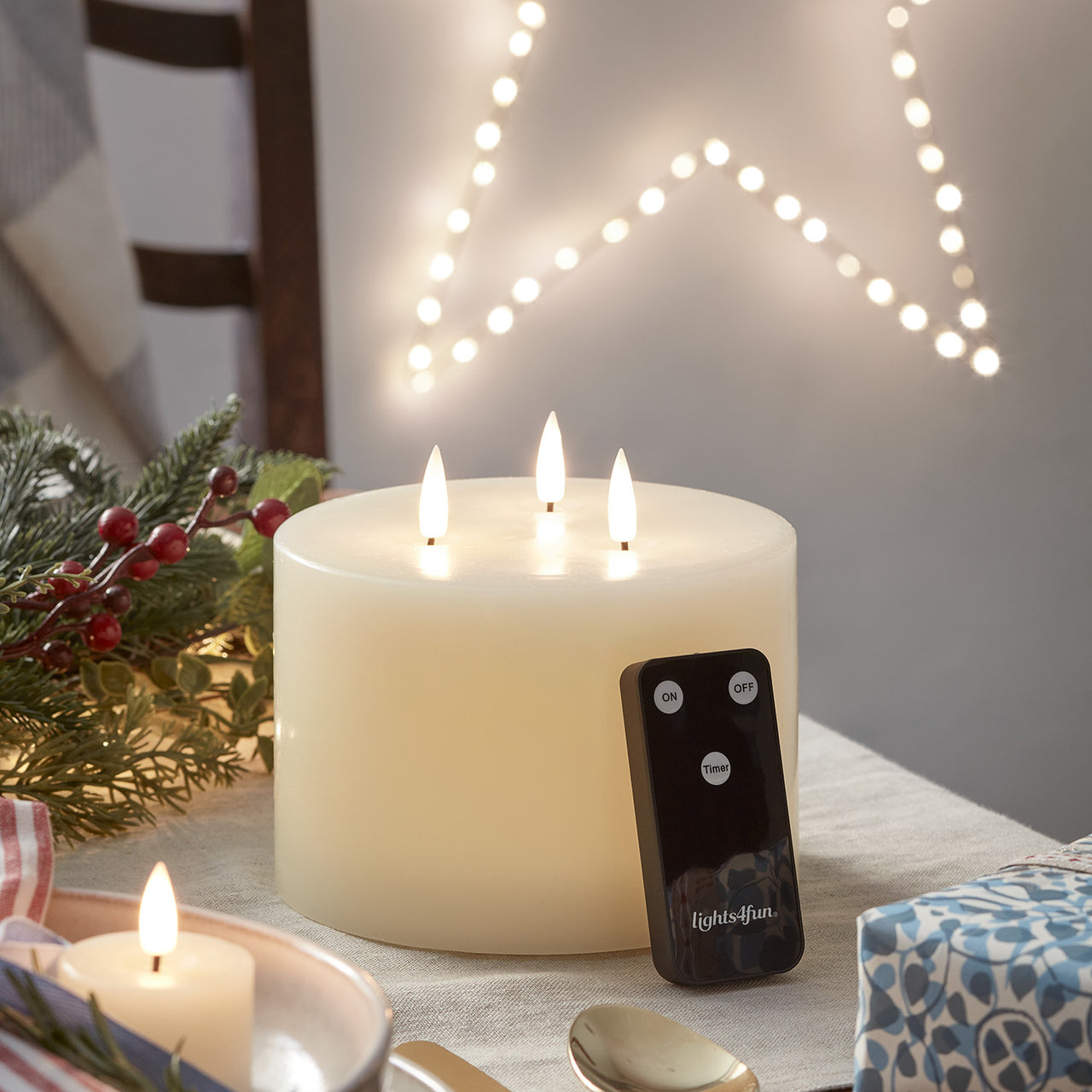 TruGlow® dreidochtige LED Kerze elfenbeinfarben mit Fernbedienung
