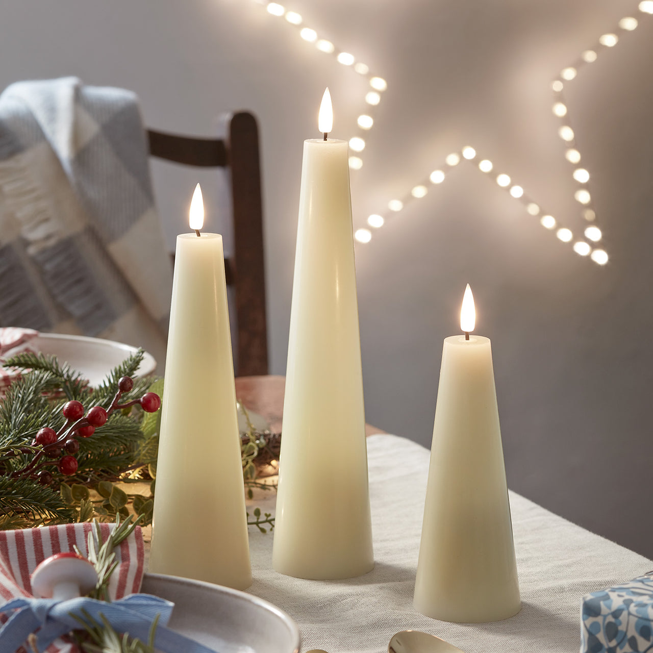 TruGlow® LED Kerzen Trio Kegelform elfenbeinfarben mit Fernbedienung