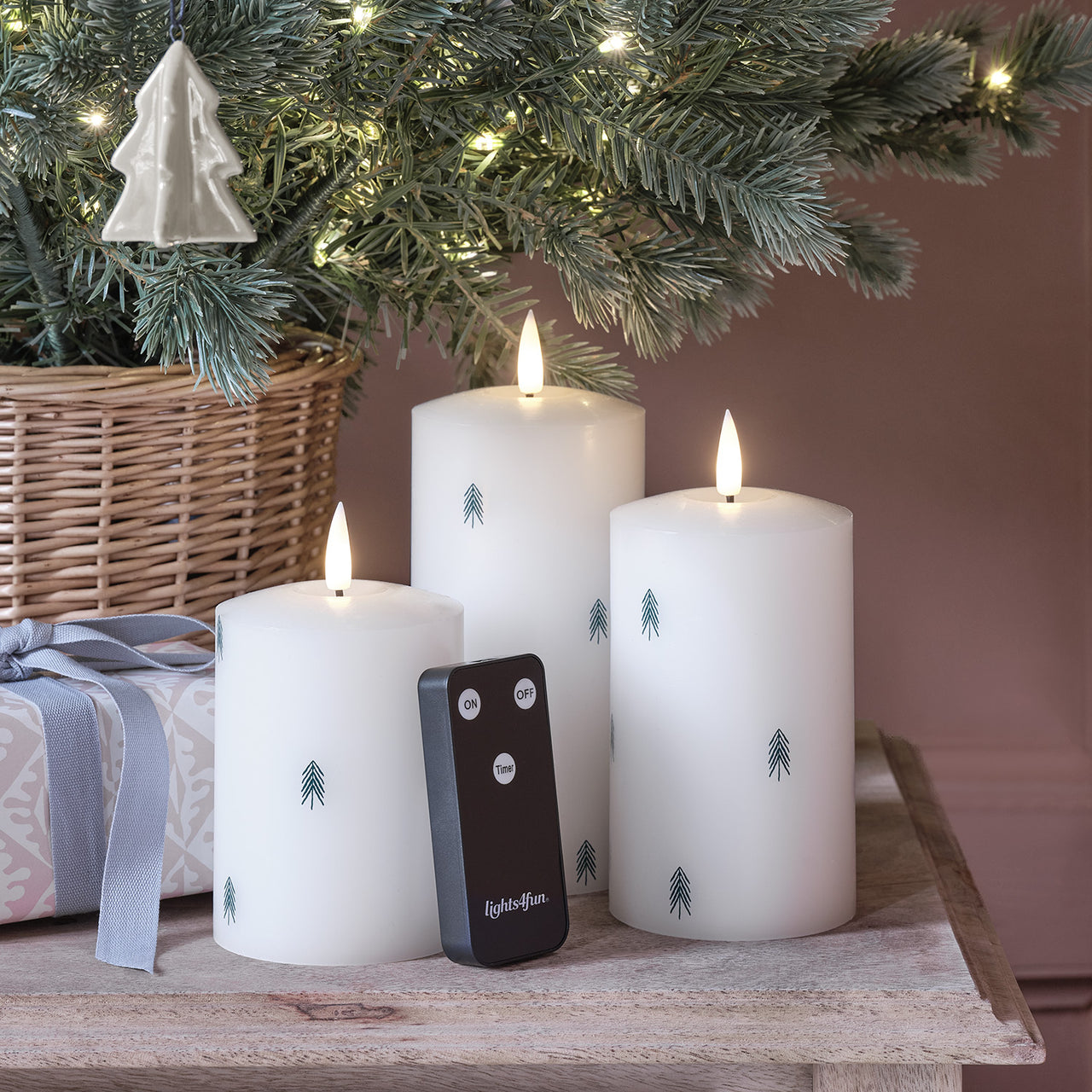 3er Set TruGlow® LED Kerzen Echtwachs mit Weihnachtsbäumen
