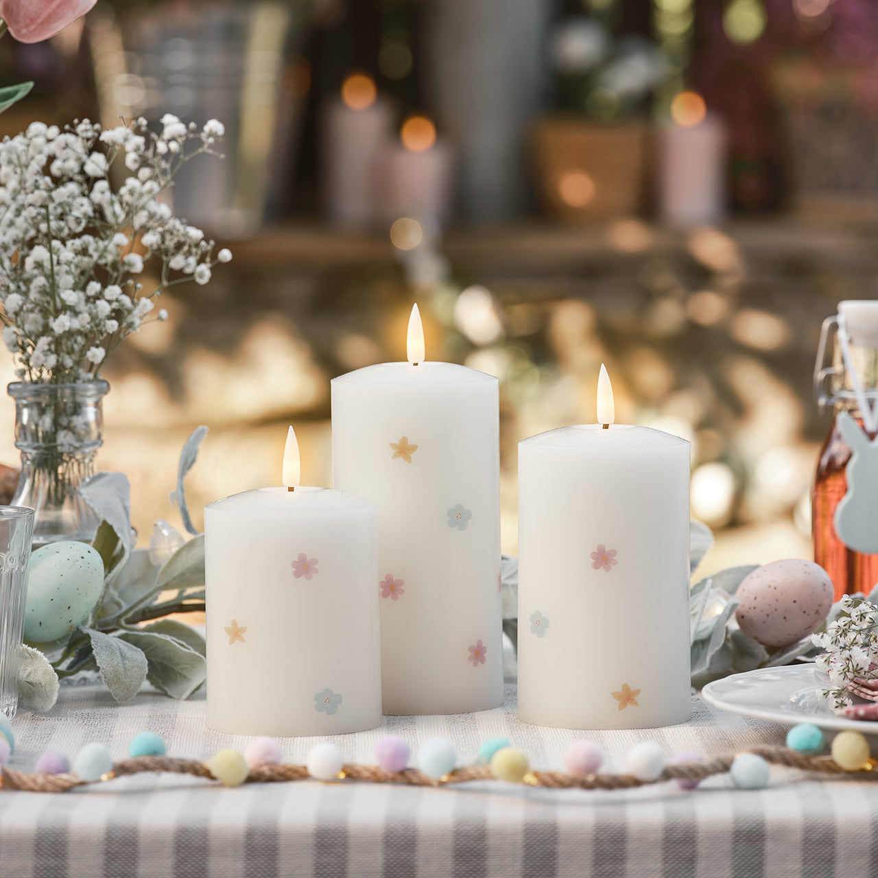 3er Set TruGlow® LED-Kerzen mit Blumen & Fernbedienung