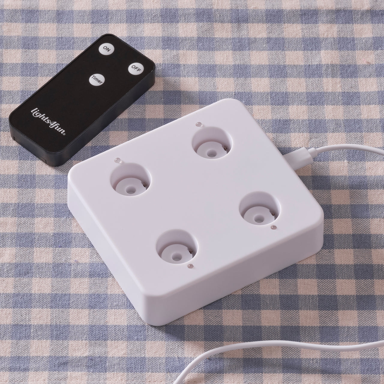 4er Set TruGlow® LED Stabkerzen Echtwachs elfenbeinfarben wiederaufladbar mit Fernbedienung