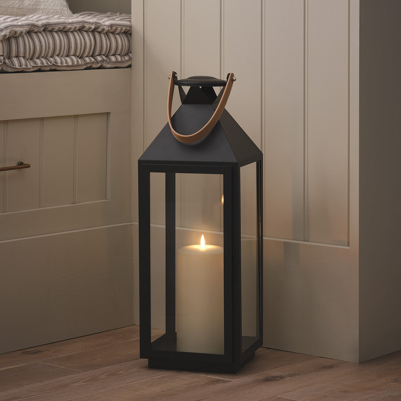 2er Set Brixham TruGlow® LED-Laternen aus Metall mit Griffen in Lederoptik