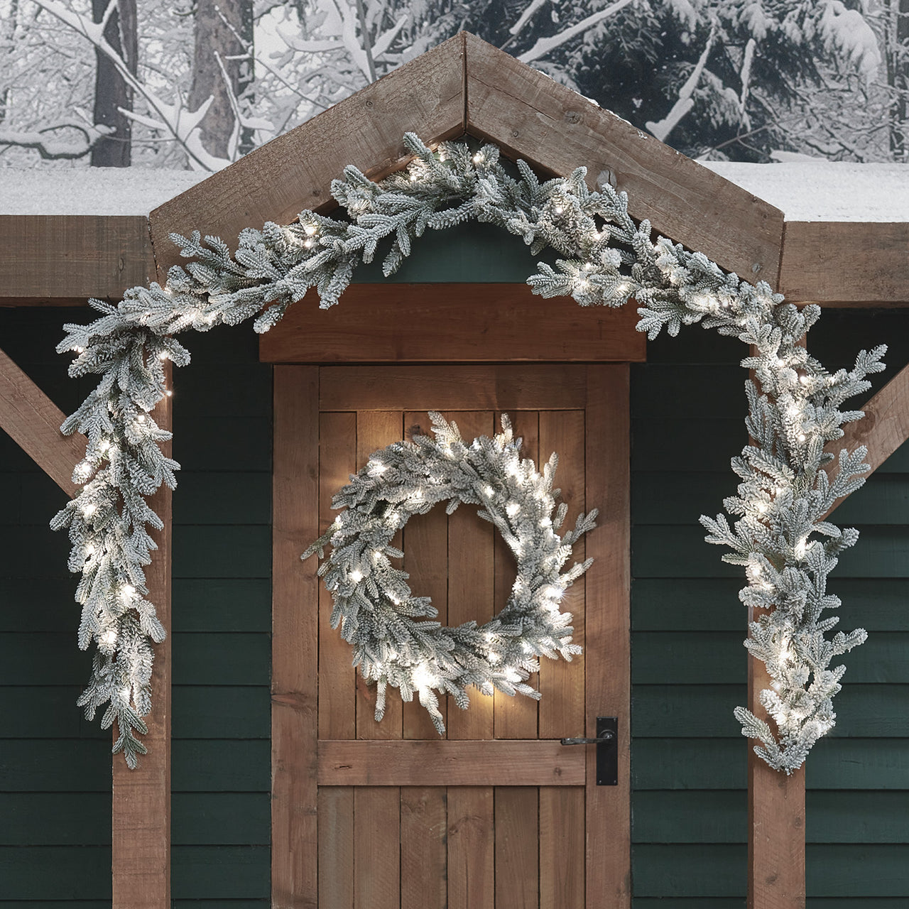 60cm verschneiter Outdoor-Kranz und 2m Weihnachtsgirlande mit Beleuchtung