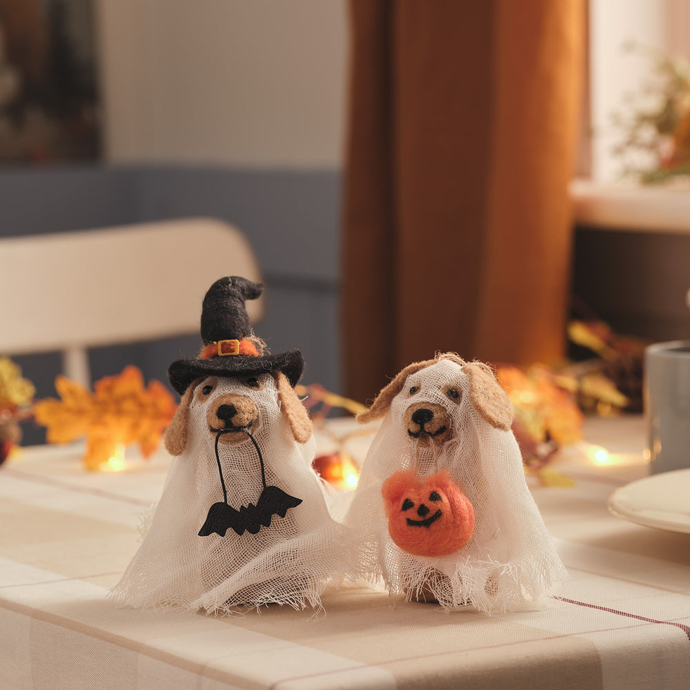 2er Set Gordie & George Halloween-Hunde Dekoration aus Filz zum Aufhängen