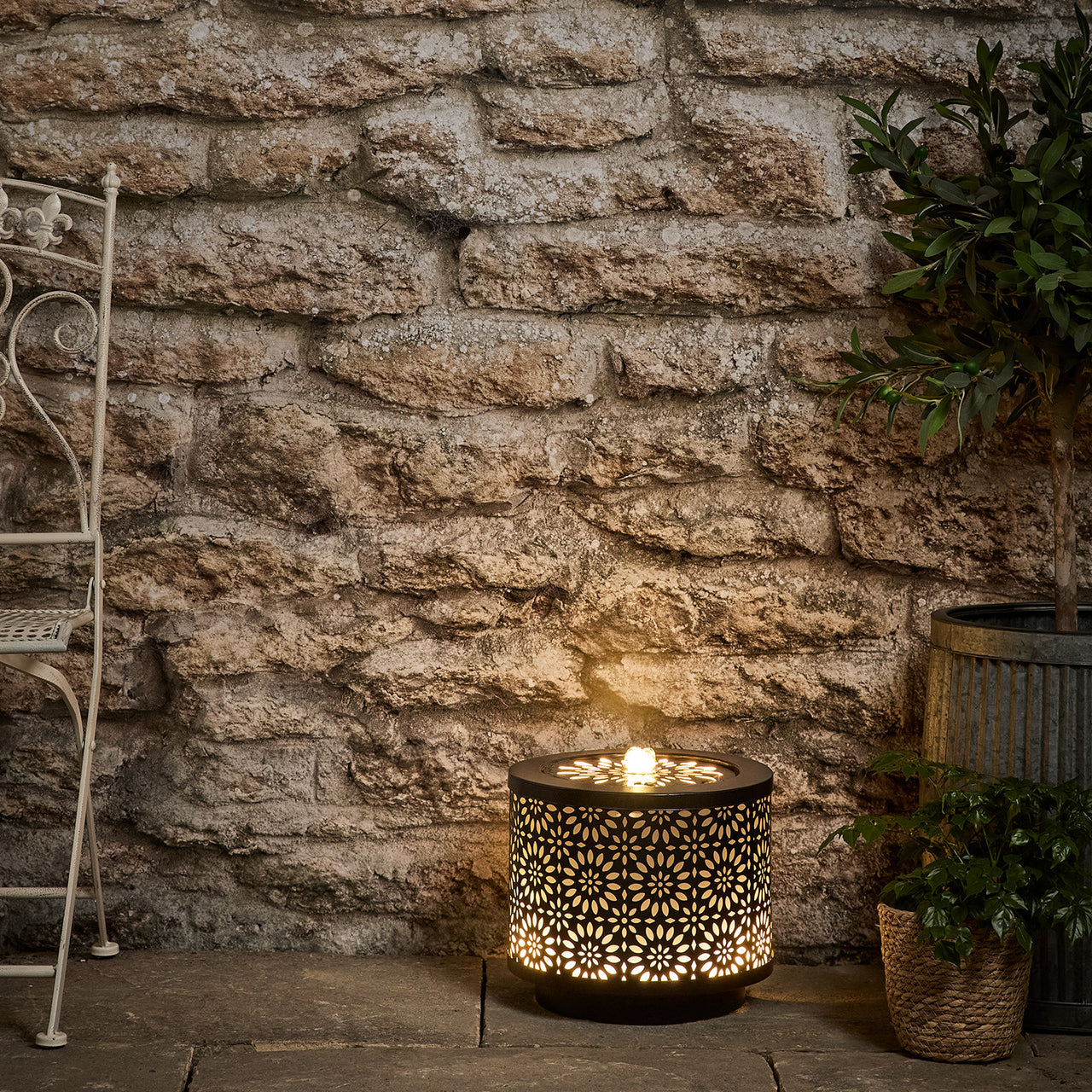 Lucia LED Gartenbrunnen Schale