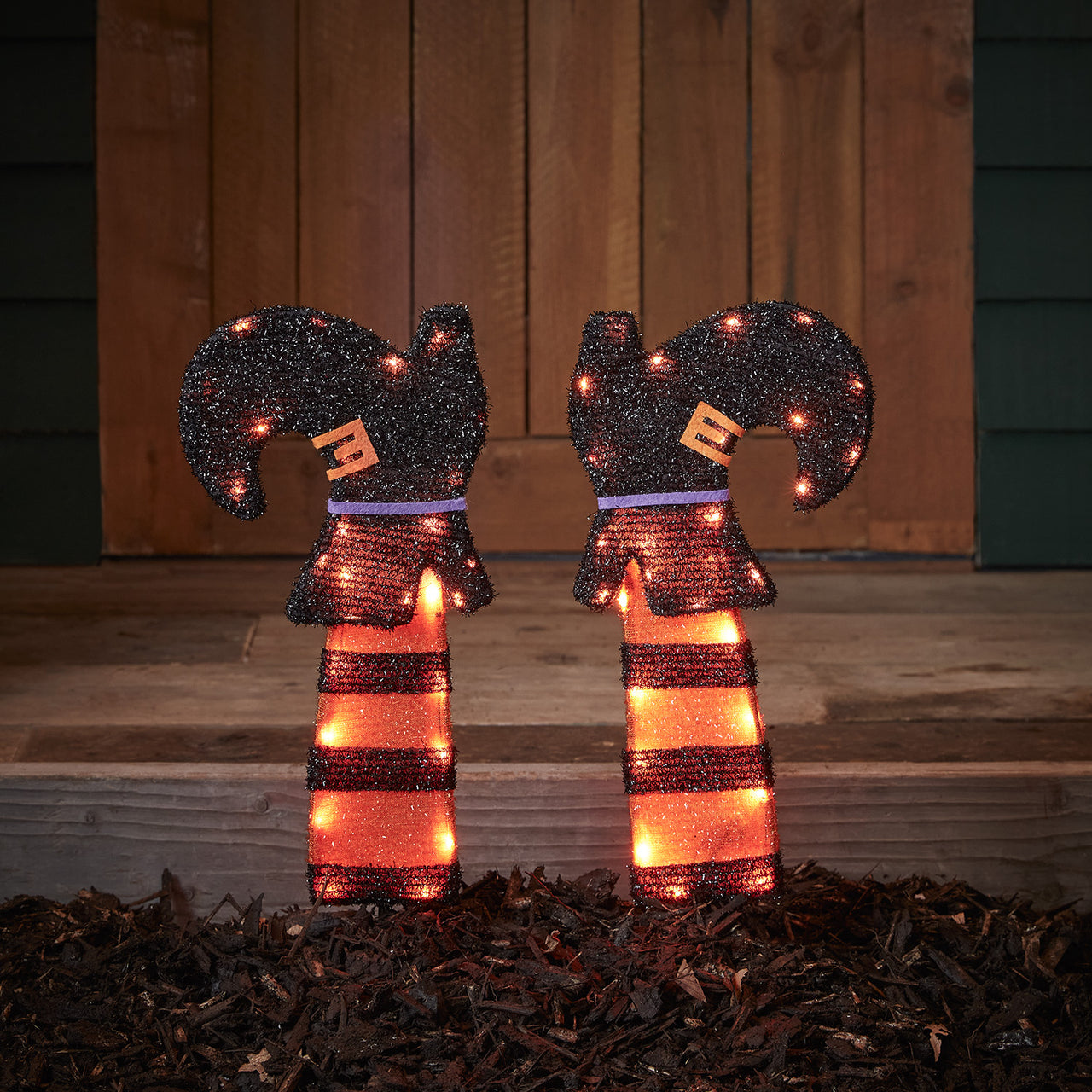 Halloweendeko außen Hexenbeine mit Erdspießen Batteriebetrieb