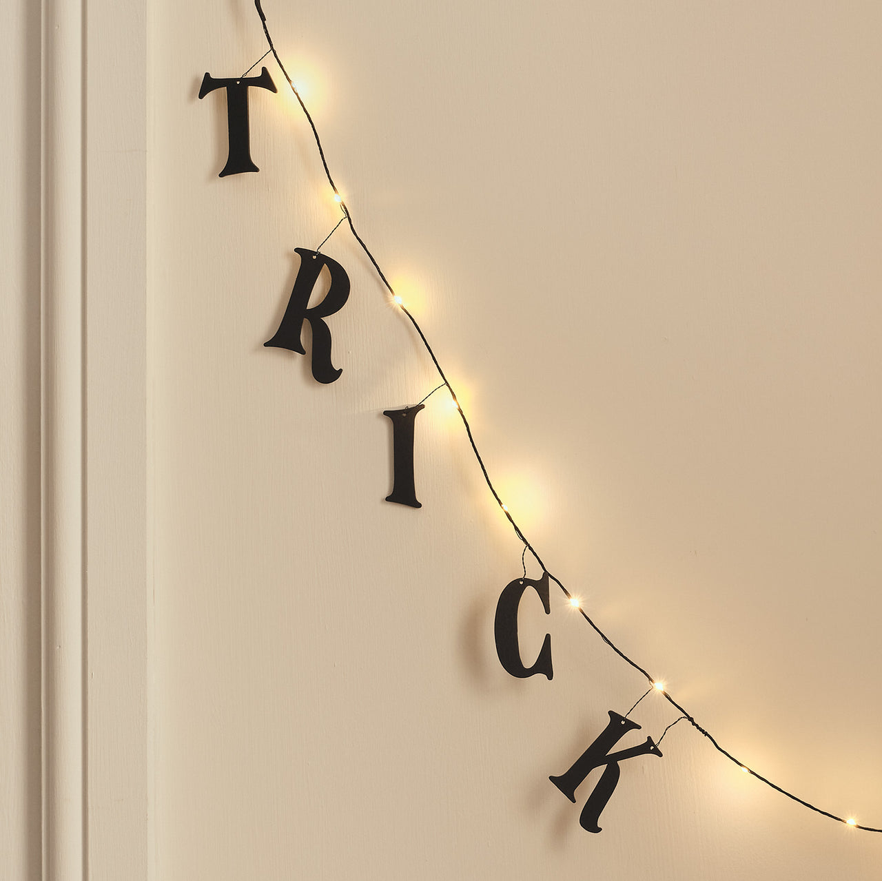 1,6 m "Trick or Treat" Halloween LED-Mikro-Girlande mit Timer & Spinne
