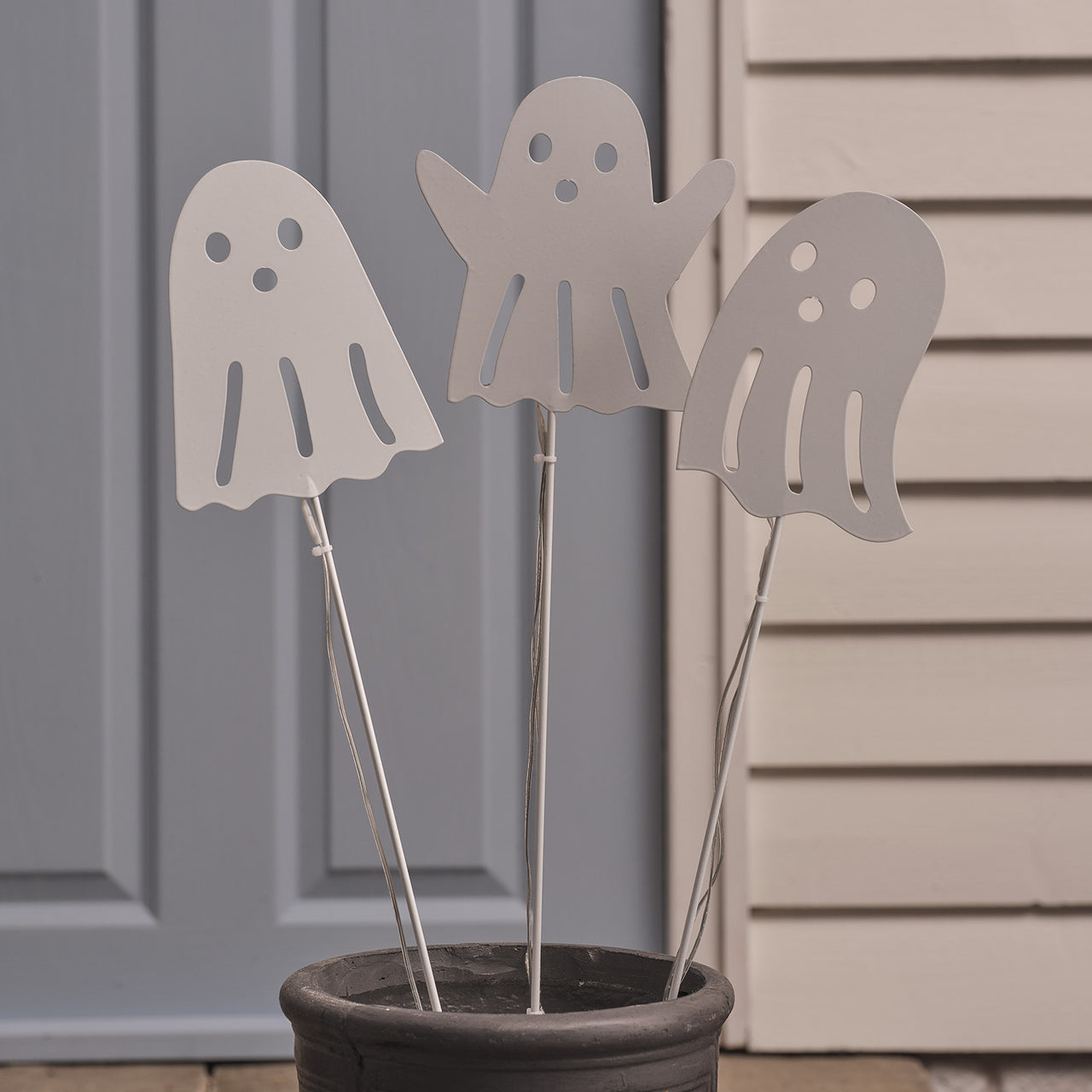 3er Set LED-Halloween-Gartenstecker Geister mit Timer unbeleuchtet