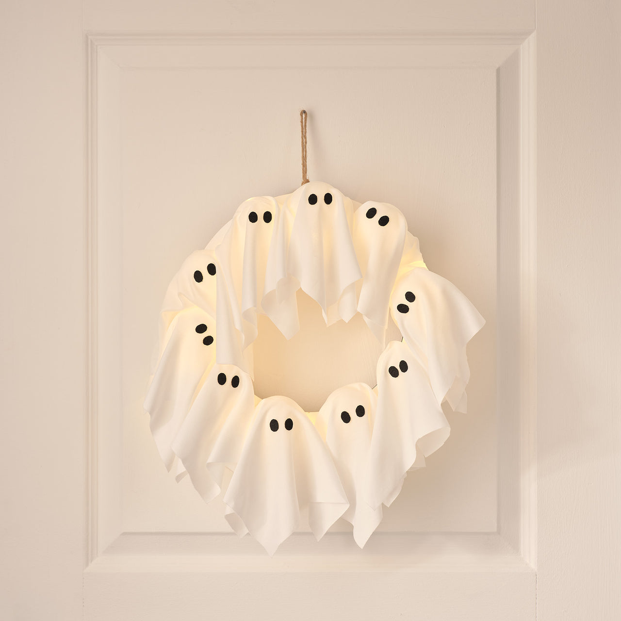 LED Halloween Türkranz 32 cm mit Geistern & 6h-Timer im Innenbereich