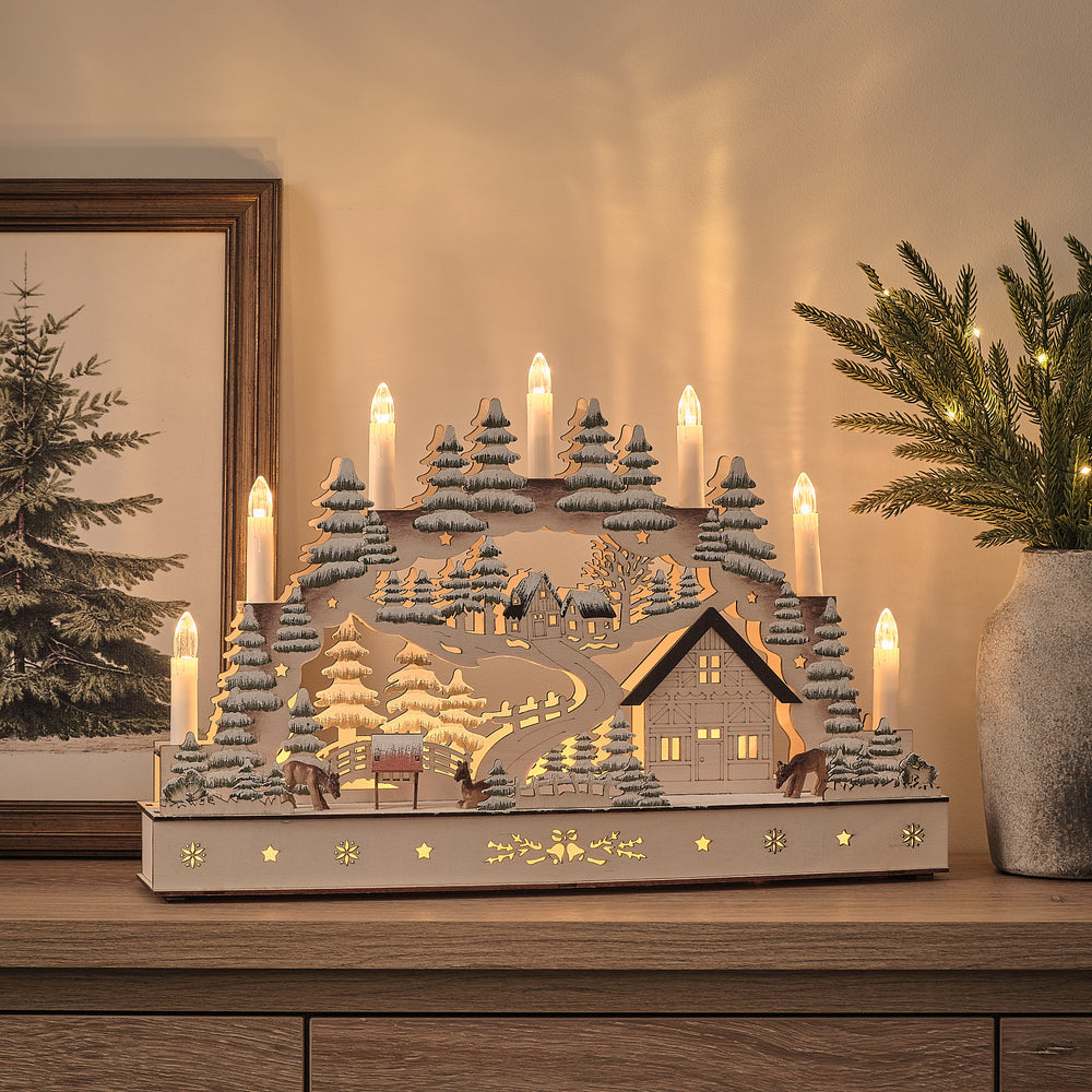 35cm LED Winterlandschaft aus Holz mit Blockhütte und 6-Stunden-Timer