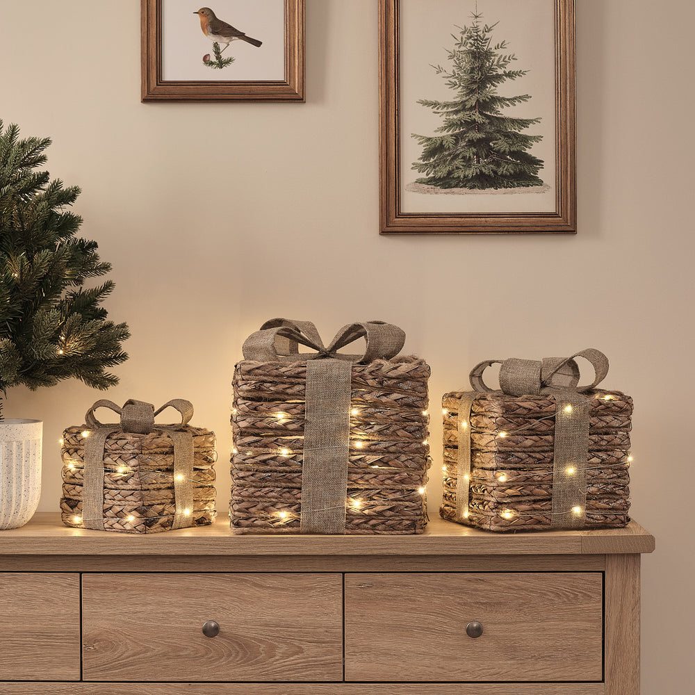3er Set Mikro-LED-Geschenkboxen aus Jute mit Timer für innen beleuchtet