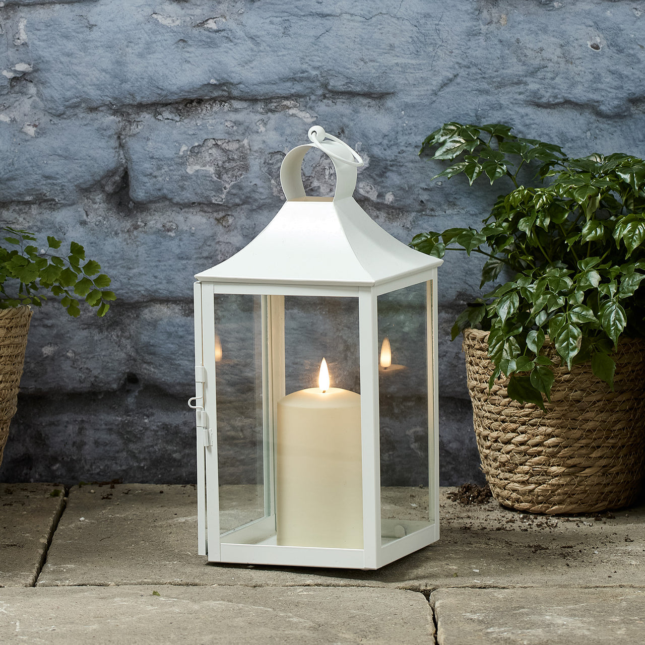 4er Set Albury Gartenlaternen weiß mit TruGlow® Outdoor Kerzen