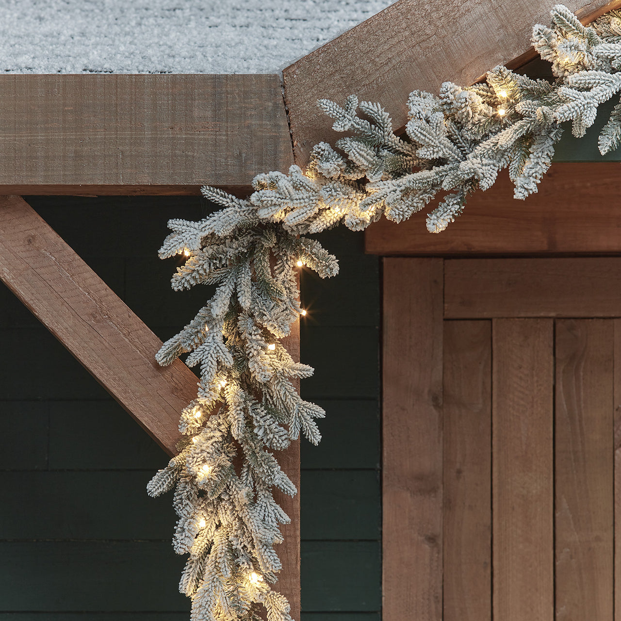 2,5m verschneite Outdoor-Girlande mit Beleuchtung