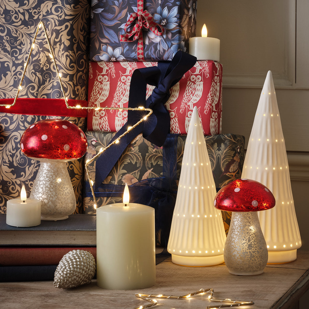 2er Set LED Keramik Weihnachtsbäume weiß
