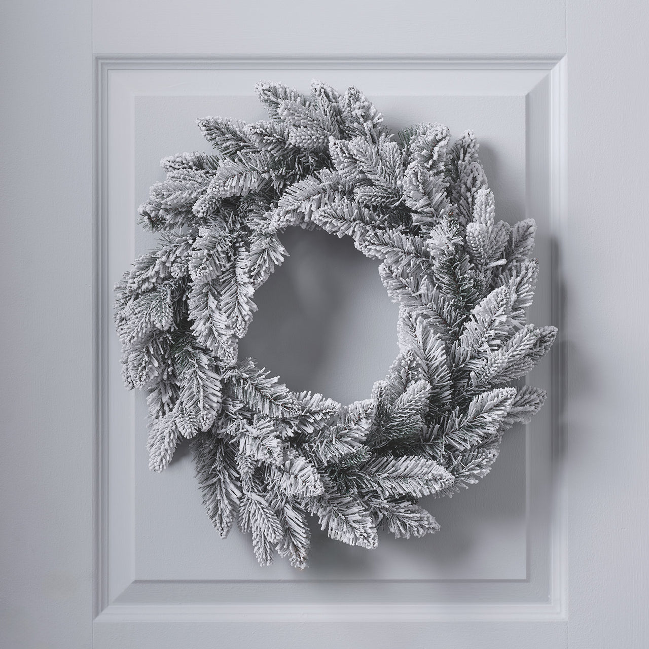 50cm Weihnachtskranz mit Schnee beleuchtet
