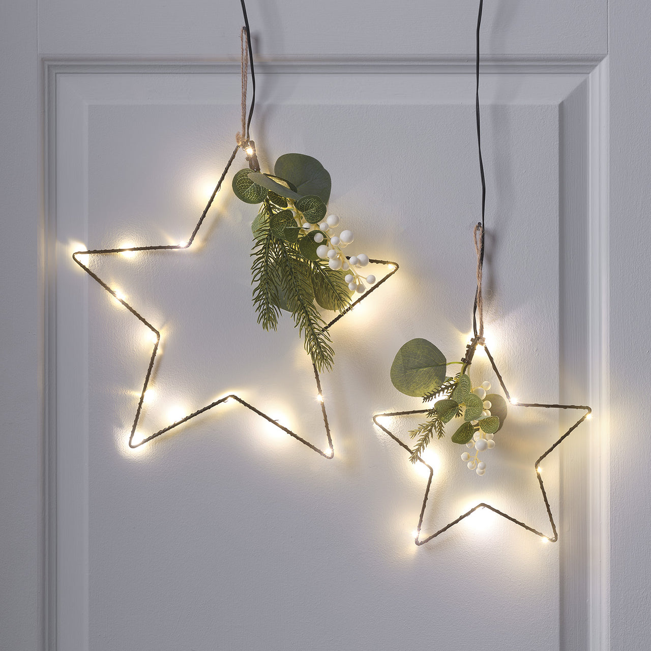 2er Set LED-Sterne mit Blättern zum Aufhängen