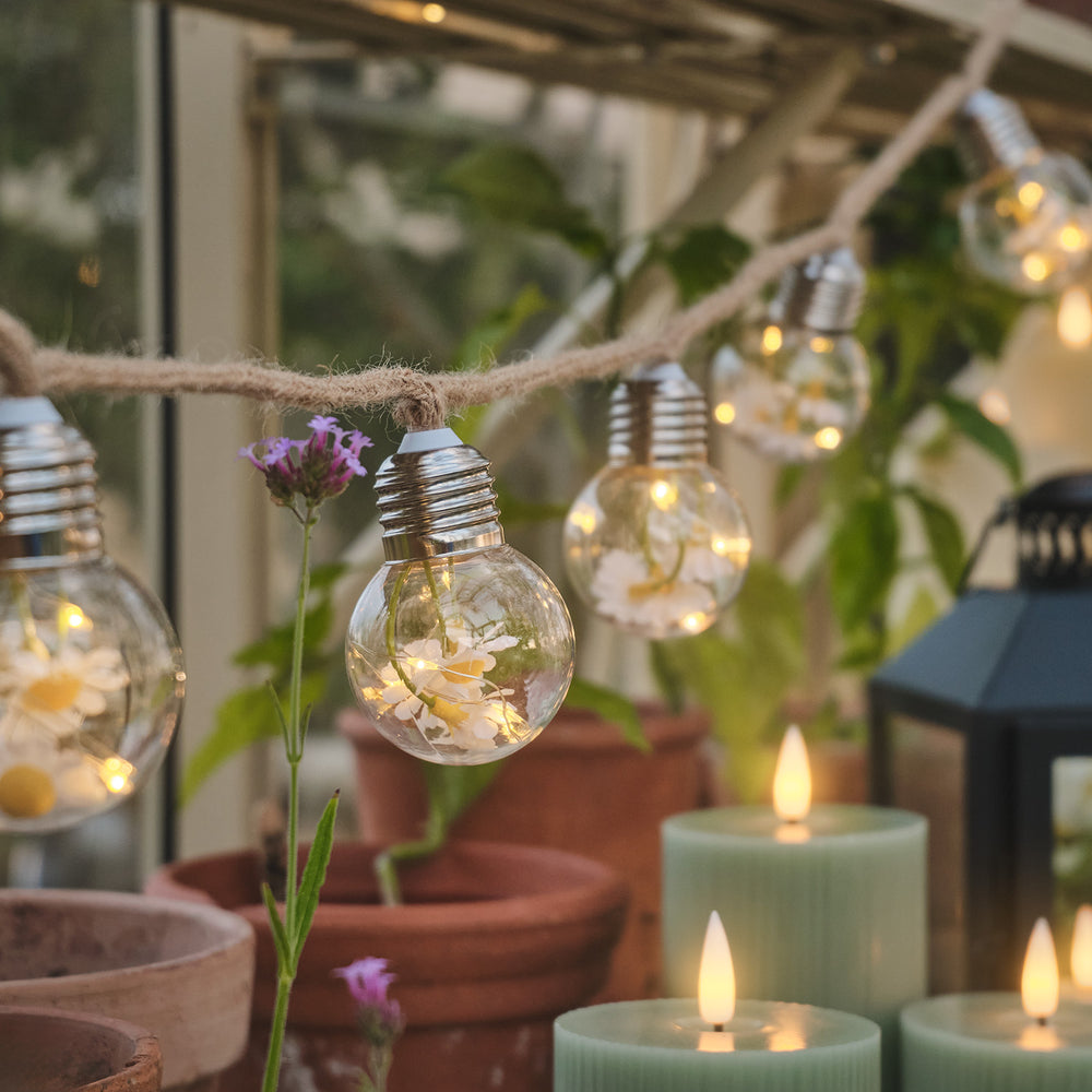 10er batteriebetriebene LED-Lichterkette mit Blumen in warmweißen Glühbirnen
