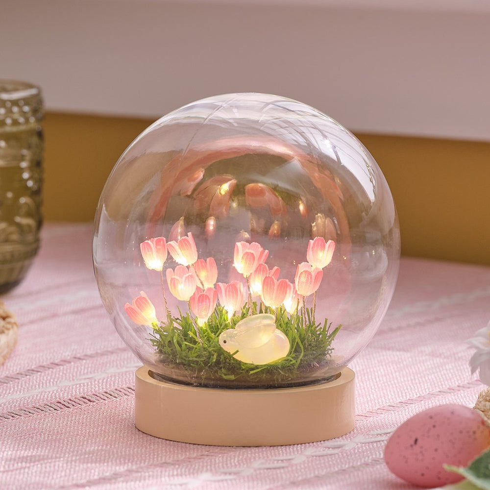 Batteriebetriebene LED-Osterkugel mit Hase & rosa Blumen