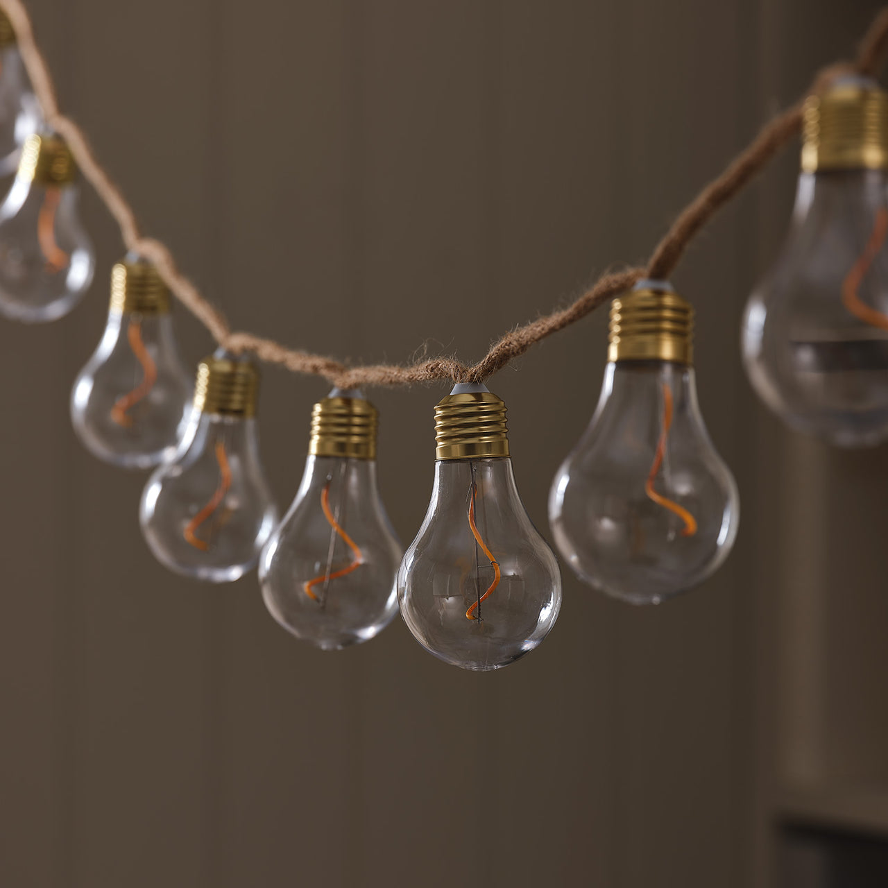 10er transparente Glühbirnen-LED-Lichterkette auf Naturseil mit Timer