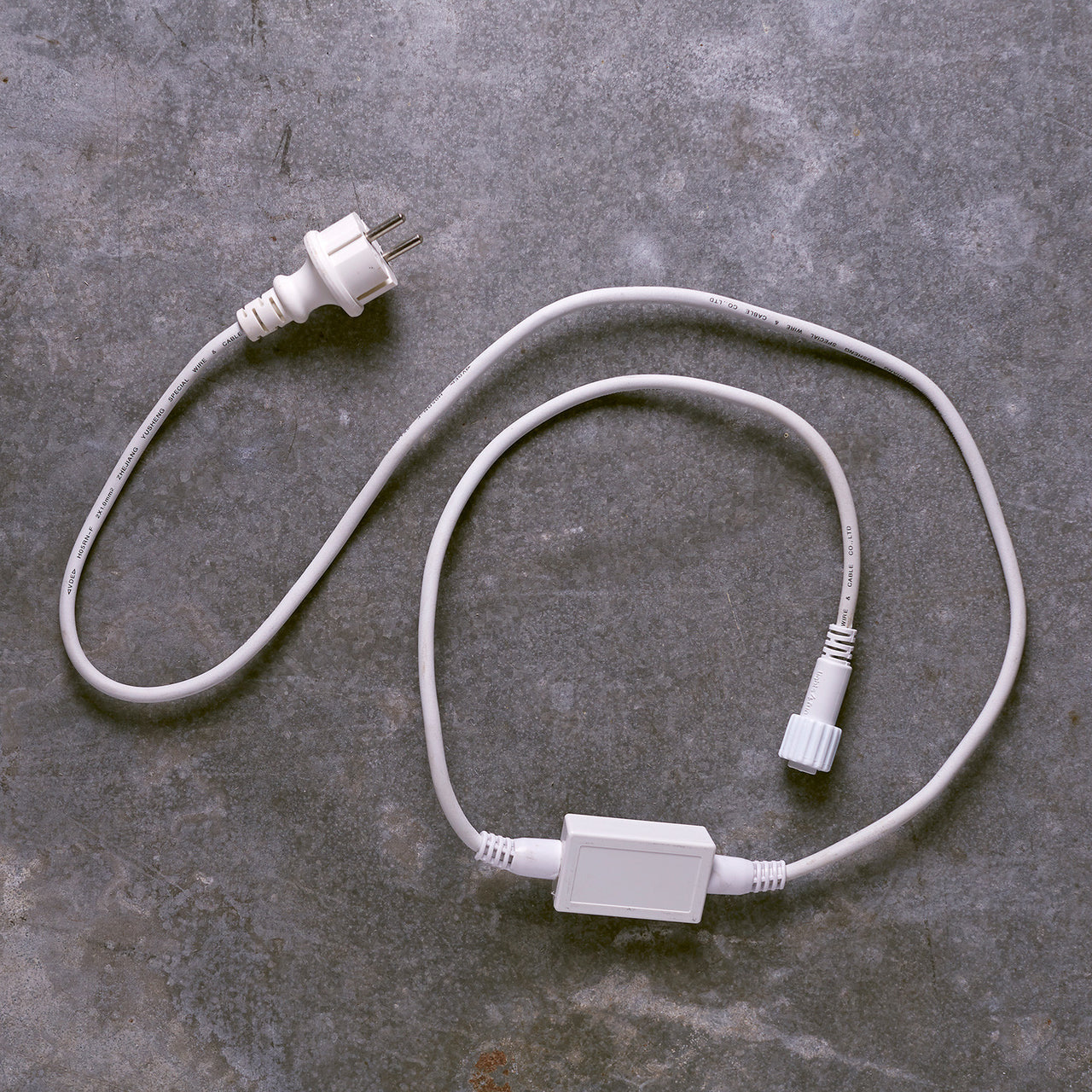 Pro-Connect-Stecker-Weiß