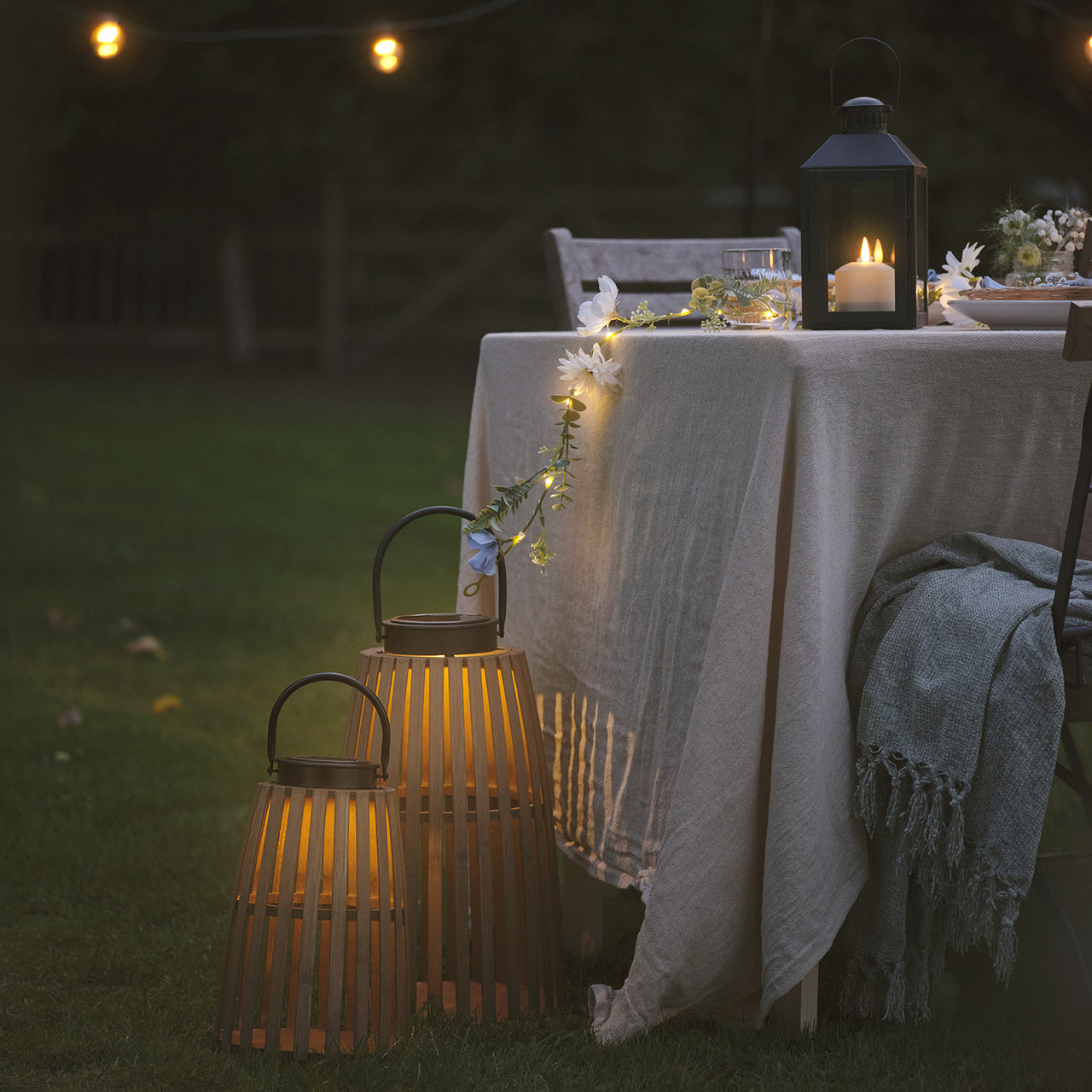 Sol Solar-Laterne aus Bambus 30,5 cm mit warmweißen LEDs