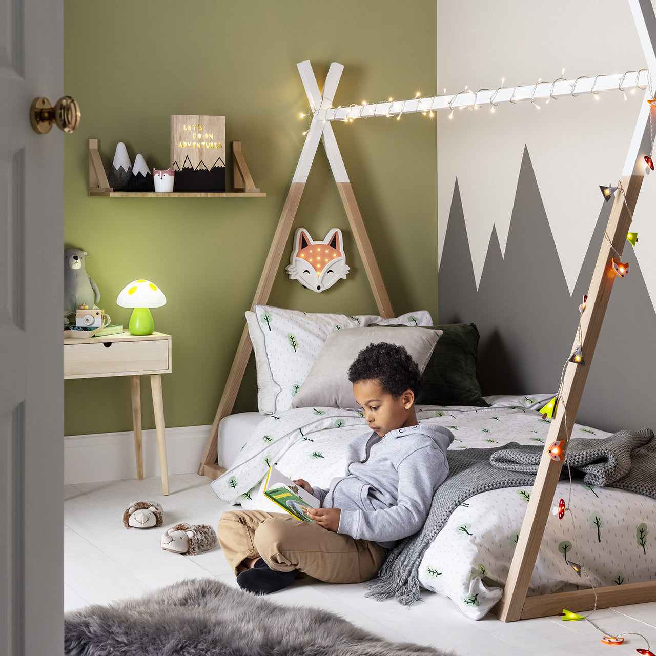 50er LED Lichterkette warmweiß transparentes Kabel