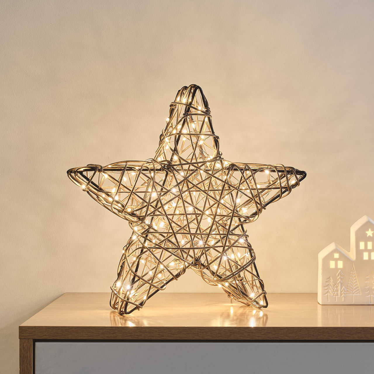 35cm Studley Rattan-LED-Stern