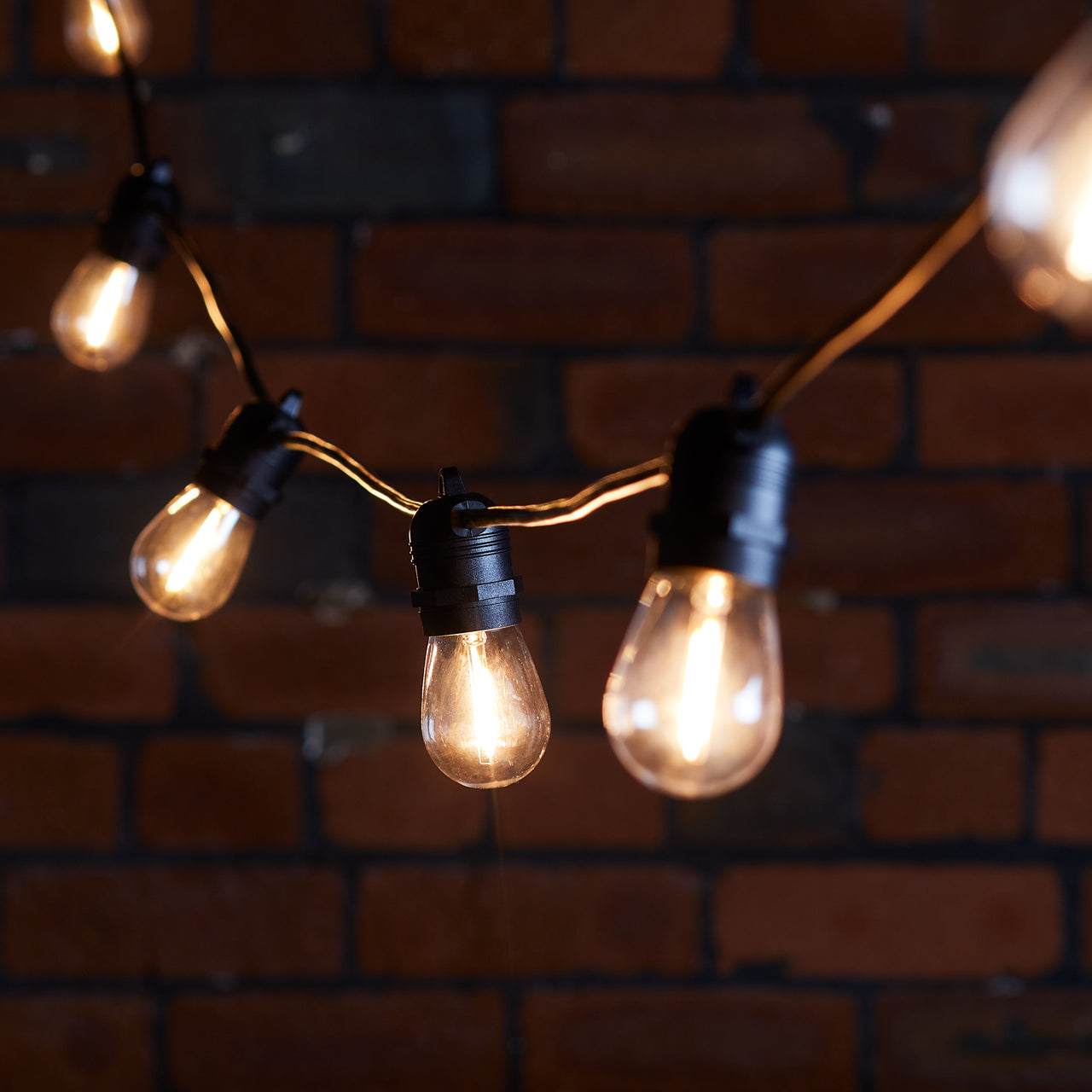 Ultimate Connect 90m 180er LED Lichterkette Glühbirnen warmweiß koppelbar schwarzes Kabel