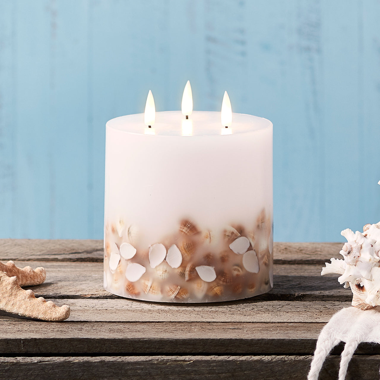 TruGlow® dreidochtige LED Kerze Echtwachs mit Muscheln