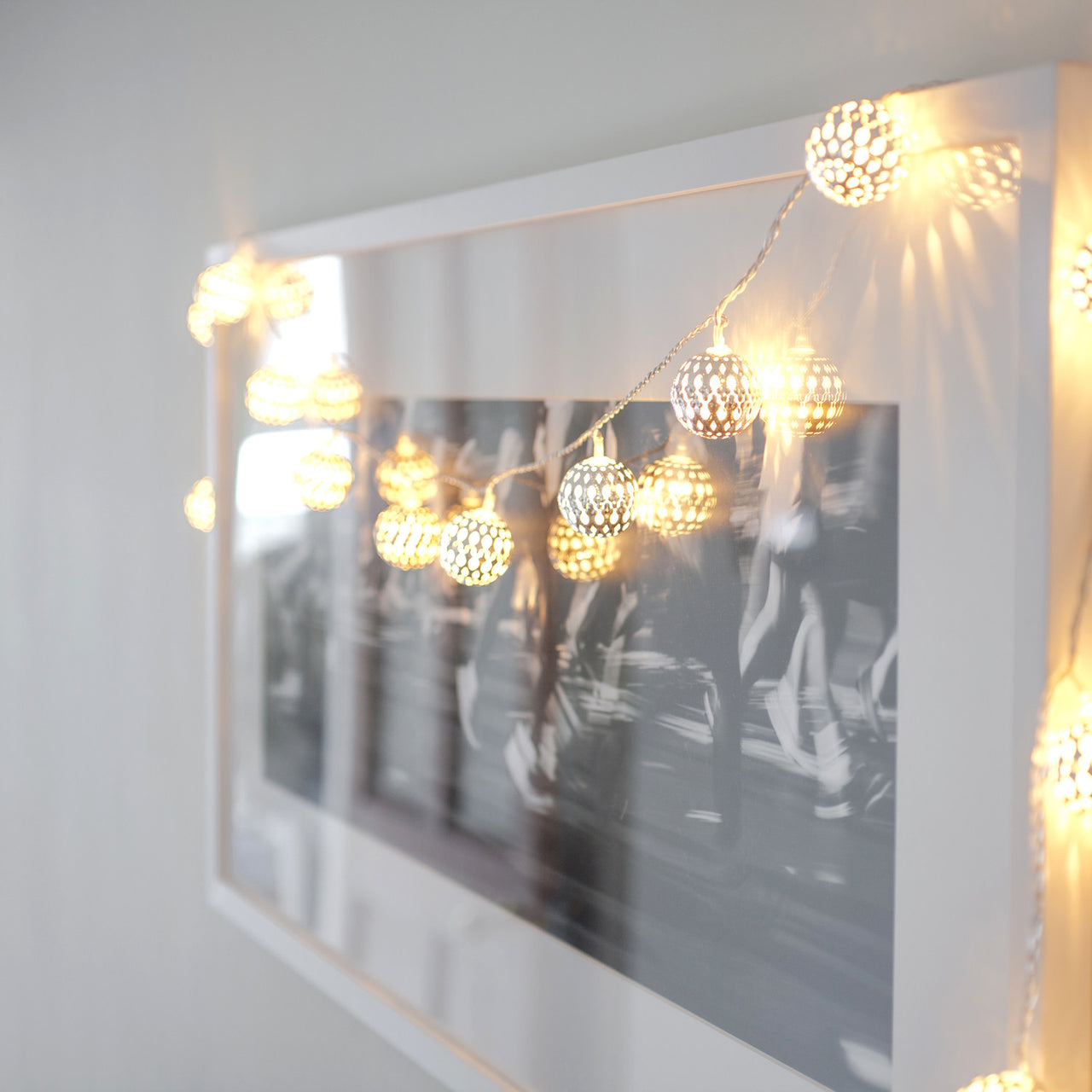 16er LED Lichterkette Marokkanische Kugeln silber 24V