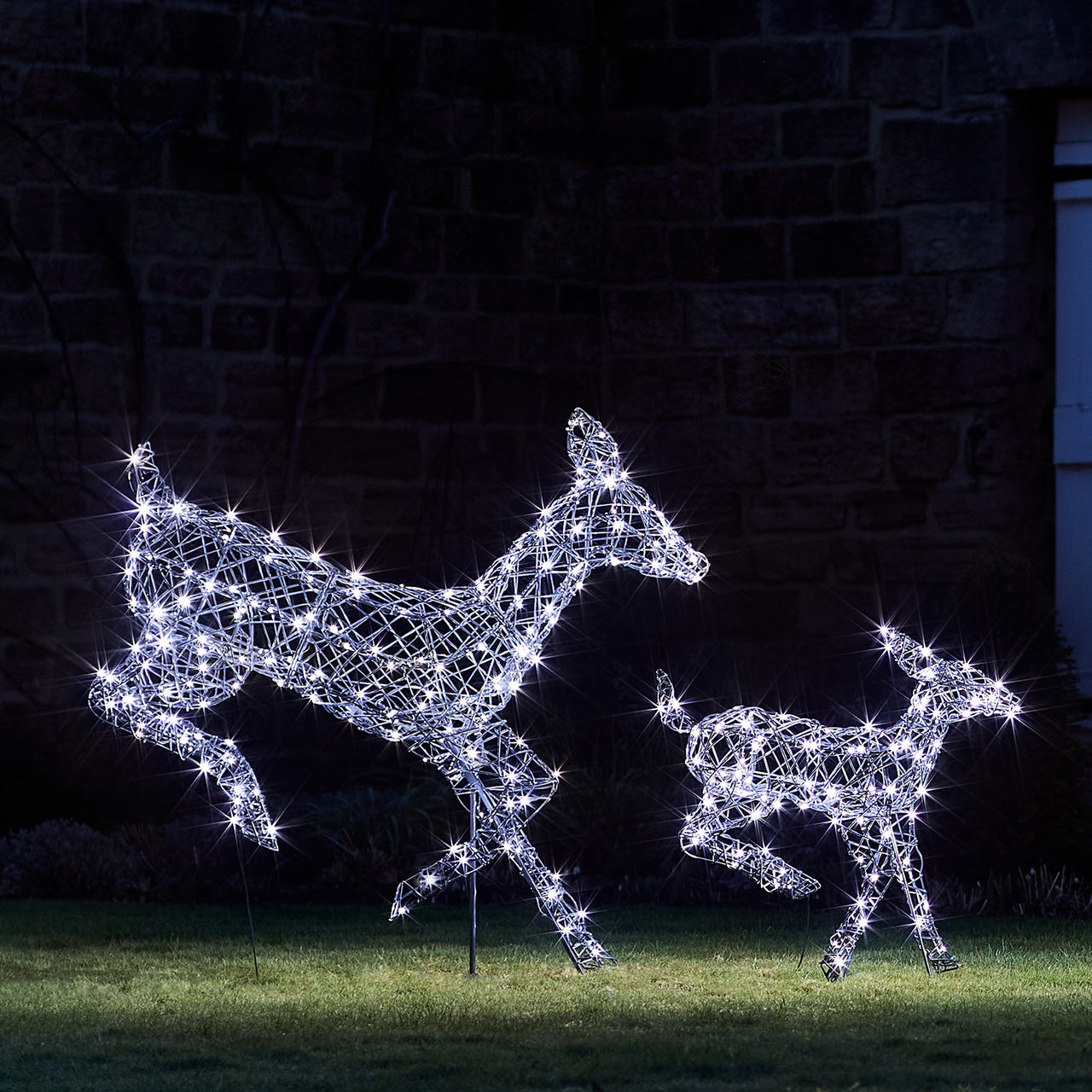2er Set springende LED-Rentier Hirschkuh & Rehkitz L Harlow